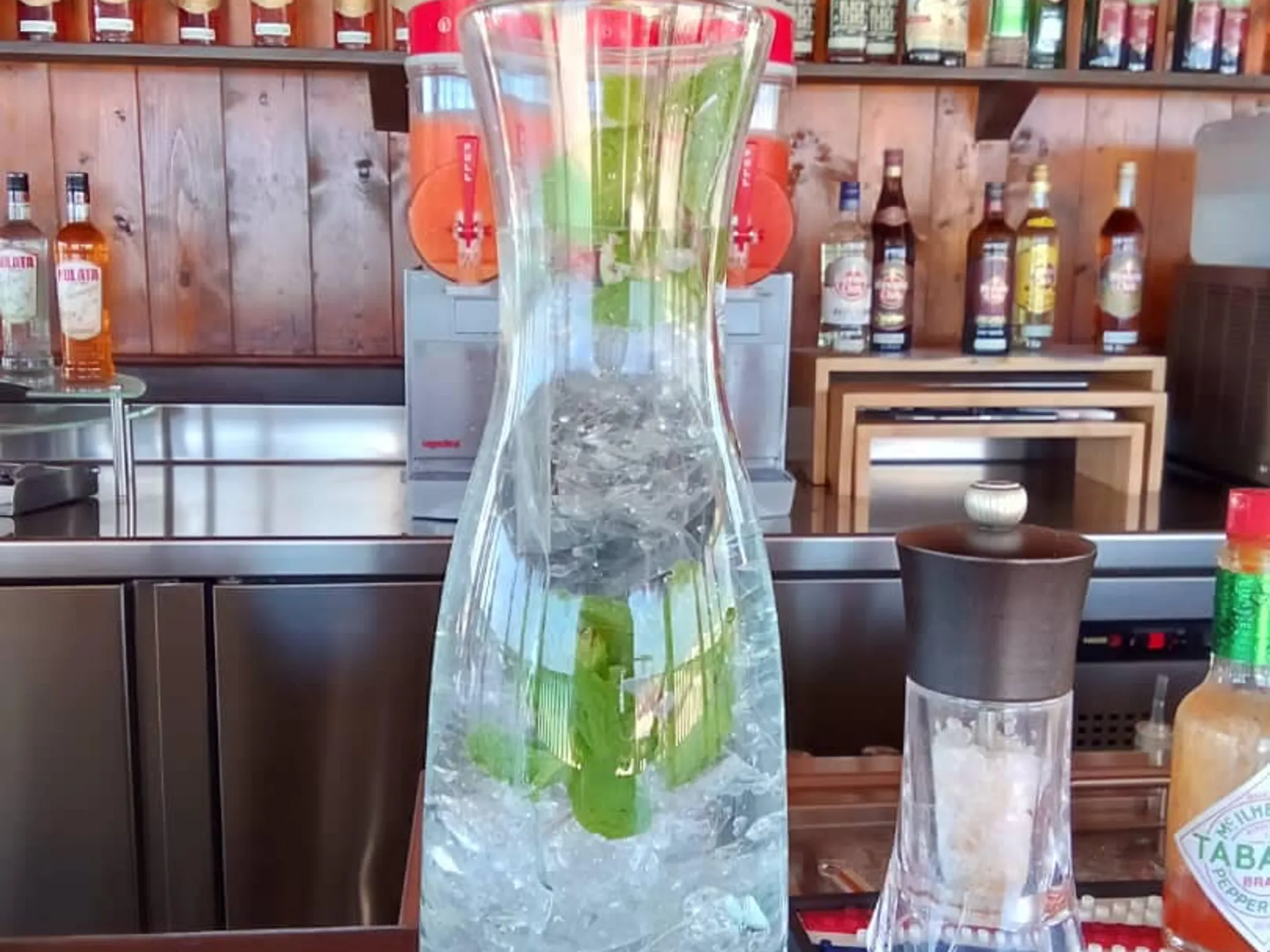 barres-paredon-grande-hotel-453